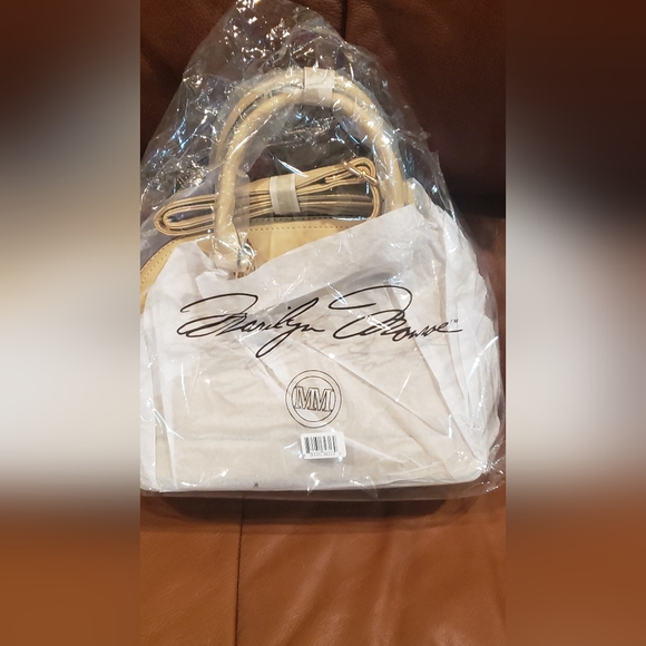 Marilyn Monroe Purse - Picture 2 of 5